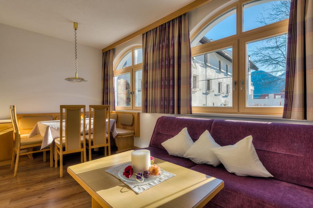 Bischoferhaus Lägenhet Serfaus Rum bild